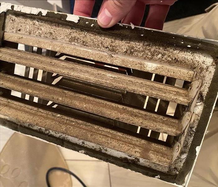 Dusty and dirty air vent